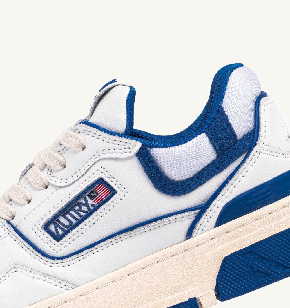 Autry Clc Low Sneakers Leather Princess Suede Sneakers Herren Weiß Blau | 0253TAEKV