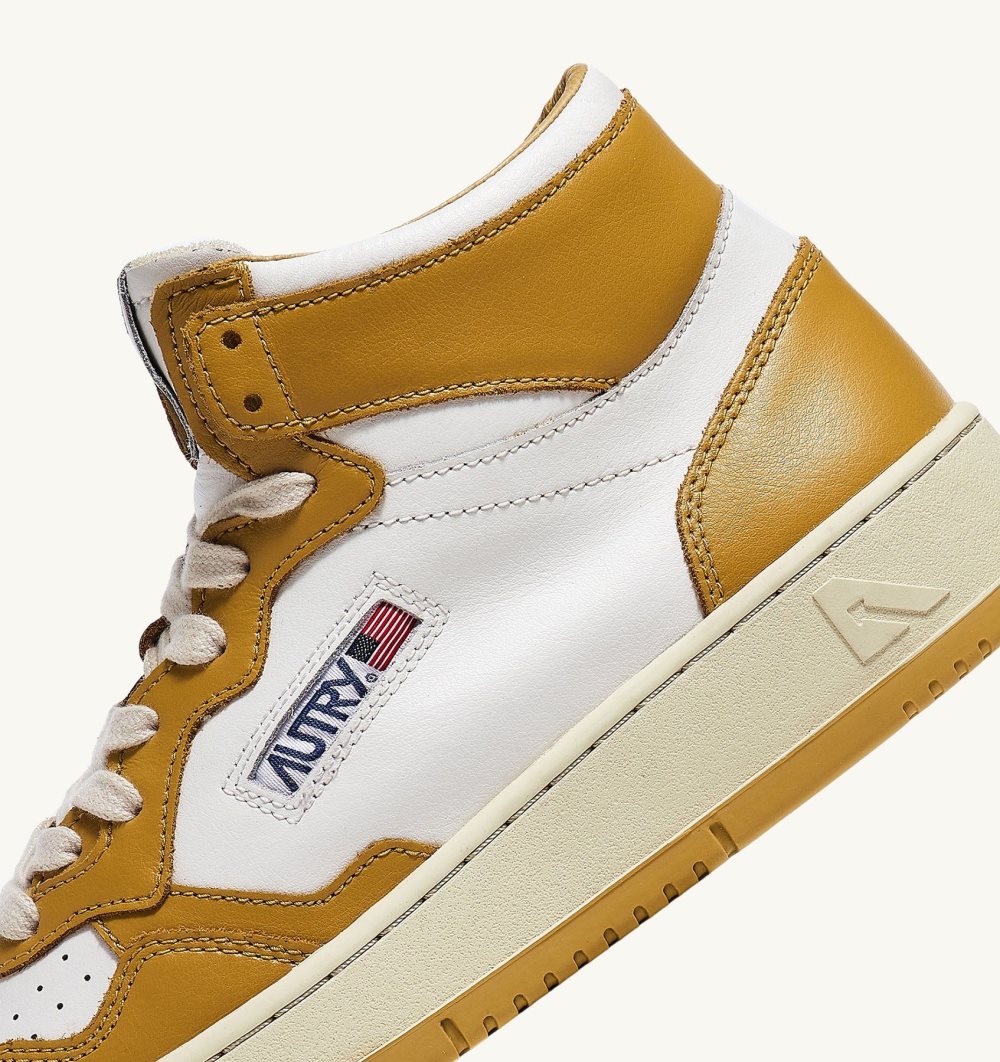 Autry Medalist Mid Sneakers Yellow Leather Sneakers Herren Gelb Weiß | 5824QTVLX